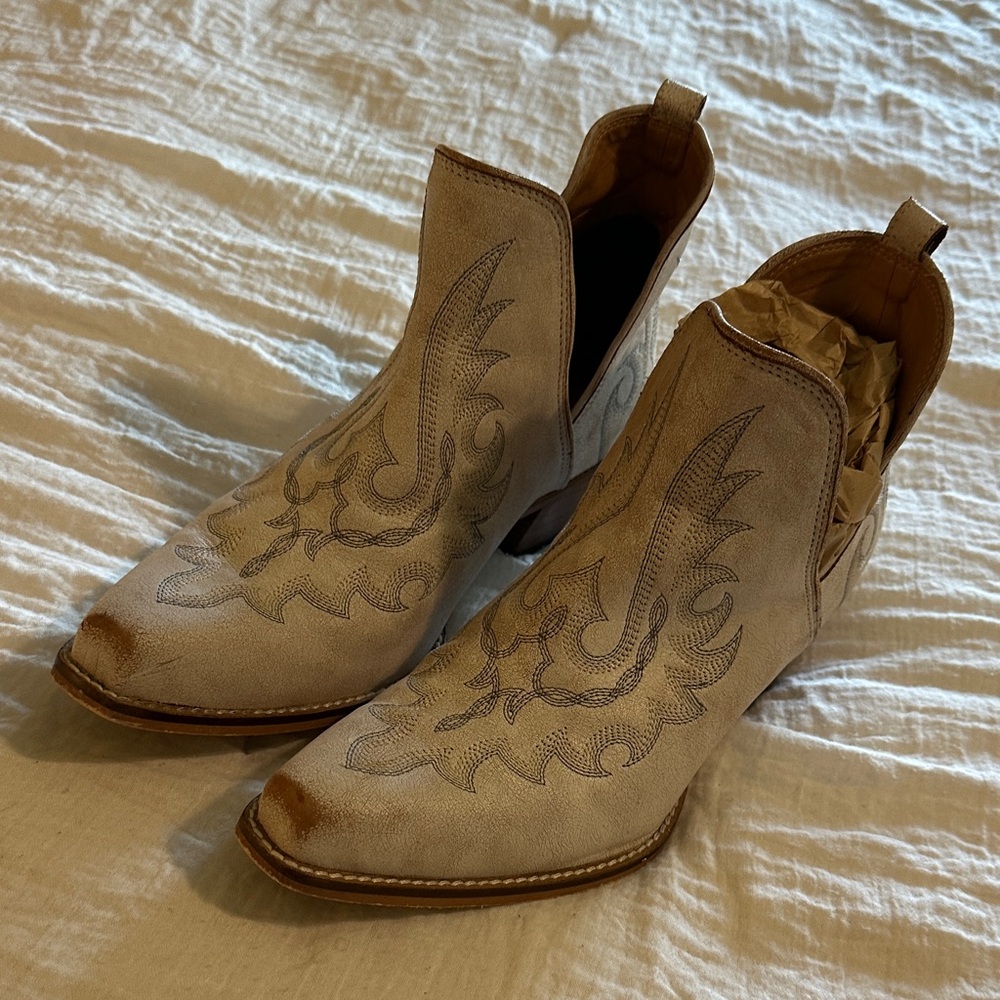 Stylish Western Ankle Boots